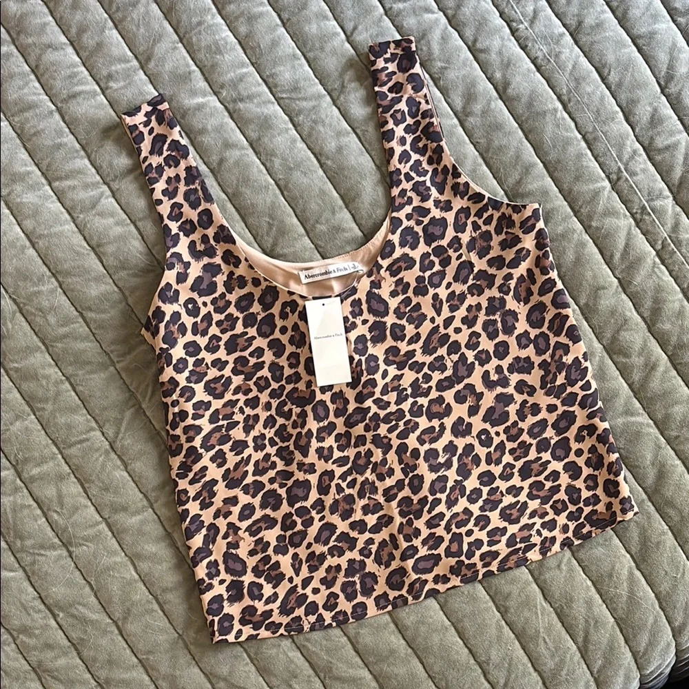 🆕Abercrombie | Women’s Satin Scoopneck Cami Leopard Print New S - Picture 4 of 6